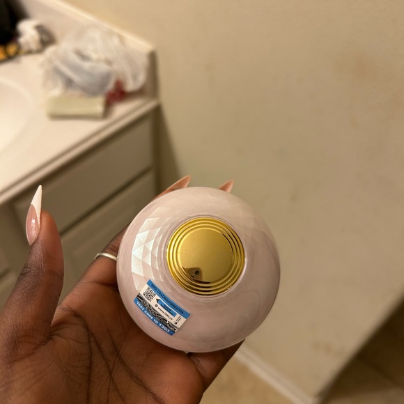 Snow White & Radiant Face Cream - White - Picture 2 of 3